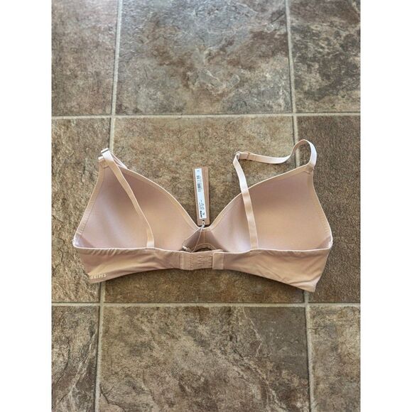 Skims Wireless Form T-shirt Bra Sand Size 36B - Picture 6 of 9